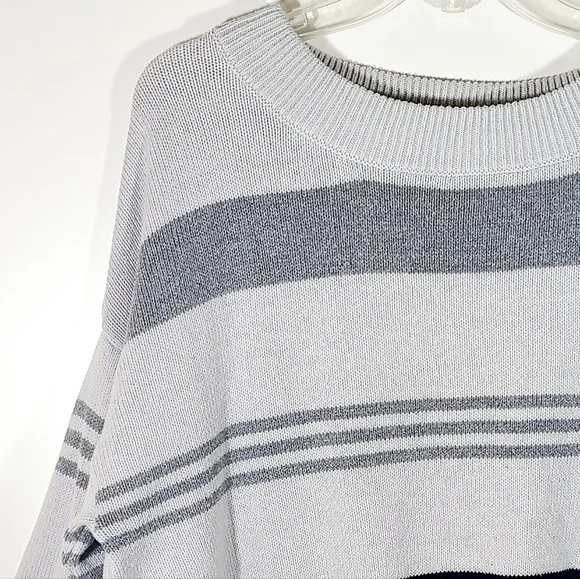 Lucky Brand Women’s gray black striped sweater - Picture 3 of 13